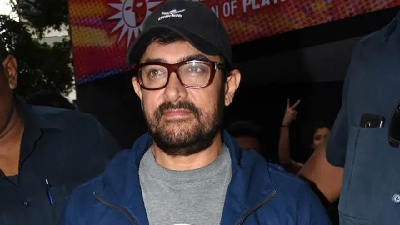 Aamir Khan claims to be `king of romance`, cites his two wives as proof