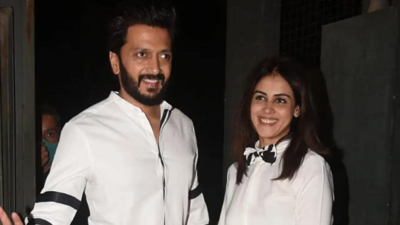 Riteish and Genelia Deshmukh visit Saif Ali Khan at Lilavati Hospital