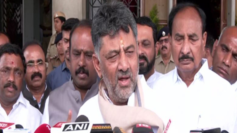 'I want Kannada film industry to survive and thrive': Dy CM DK Shivakumar - Public TV English