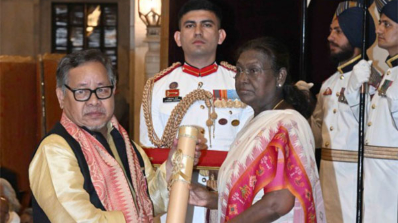 Assam folkorist-poet Anil Boro presented Padma Shri for his contribution to Bodo literature - Public TV English