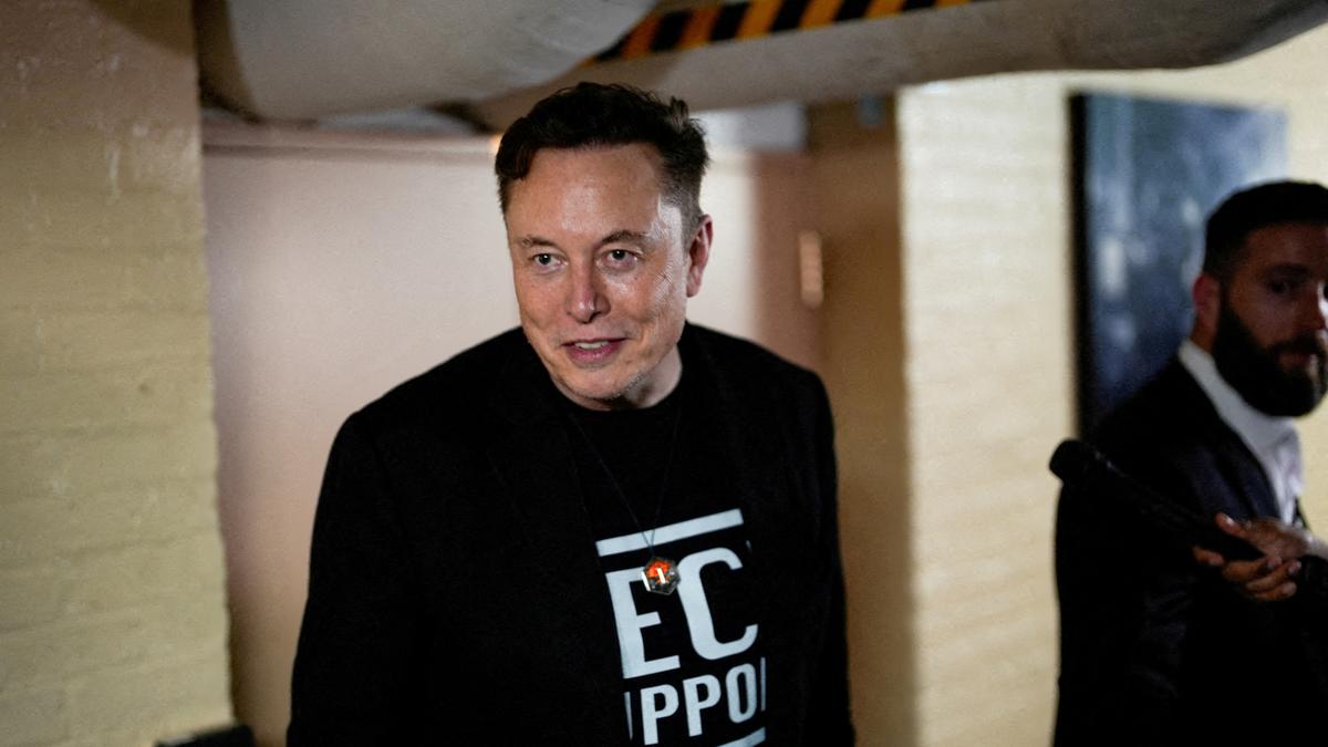 Elon Musk trolled during Starlink ‘Path of Exile 2’ jet livestream to prove gaming chops
