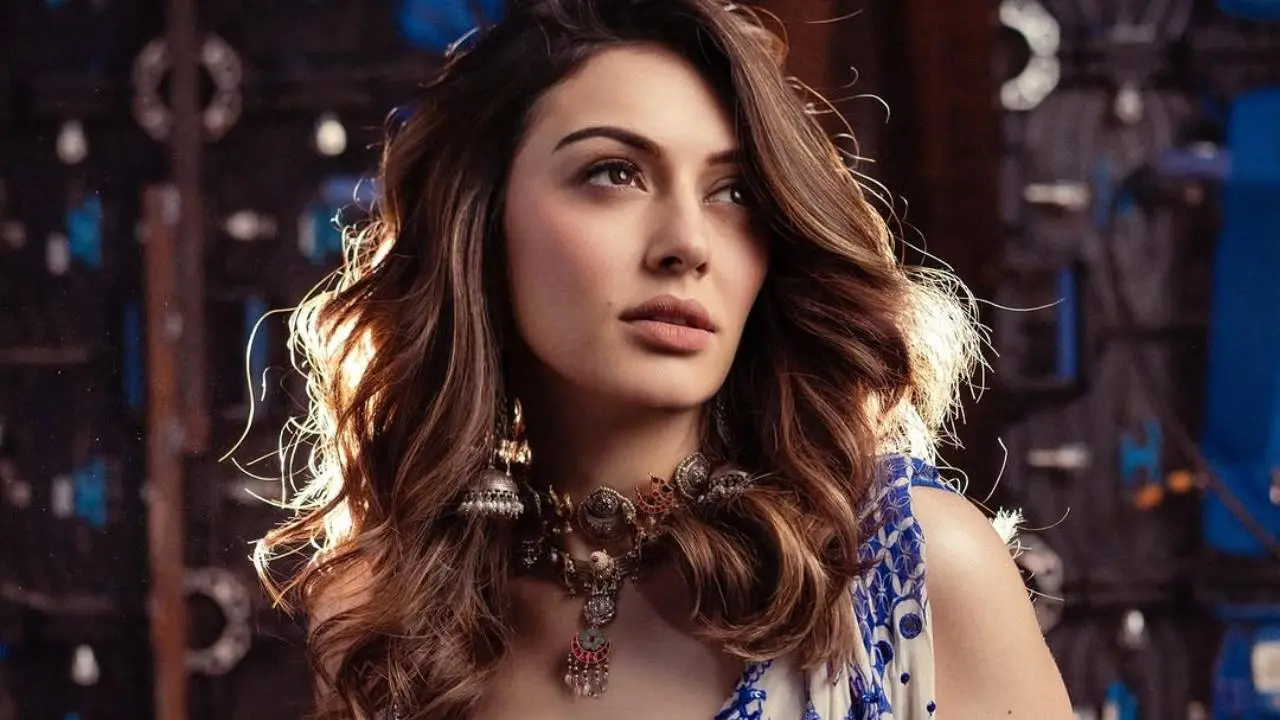Hansika Motwani files plea in Bombay HC against FIR filed by sister-in-law