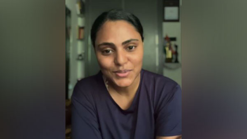 Malayalam actress Vincy Aloshious alleges misbehaviour by co-actor on movie set - Public TV English