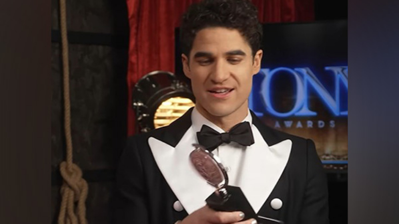Darren Criss wins first Tony Award for Best Actor in a Musical, dedicates it to his wife - Public TV English