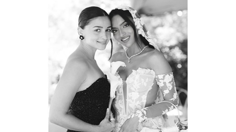 'Ours is wherever we are together': Alia Bhatt sizzles with girl gang at best friend's wedding - Public TV English